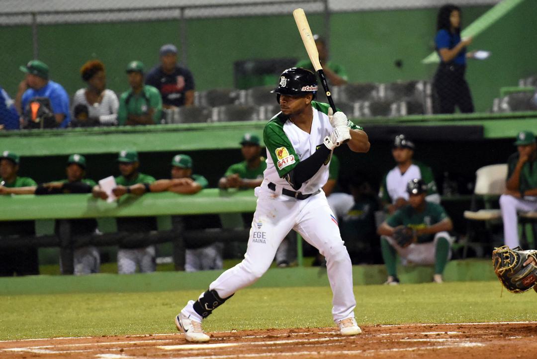 Estrellas anuncian incorporación de jugadores importantes